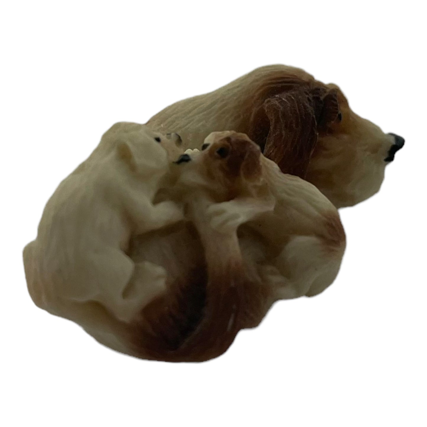 Mother Basset Hound with Puppies 1.75 Inch Vintage Figurine