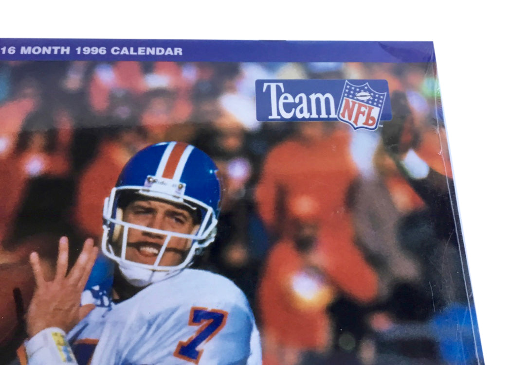 Quarterback Club Best of the NFL 16 Month 1996 Calendar Expressive Images Sealed