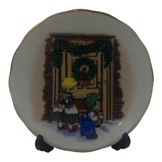 Christmas 3 Inch Vintage Decorative Plate Christmas Visit with Holder