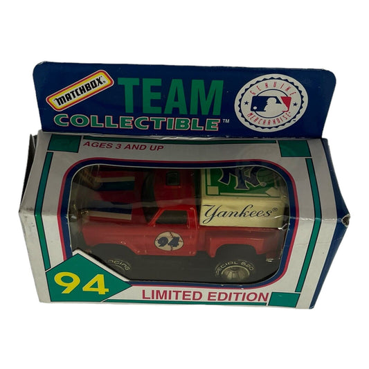 1:64 Scale New York Yankees Team Collectible Diecast Truck 1994 Matchbox