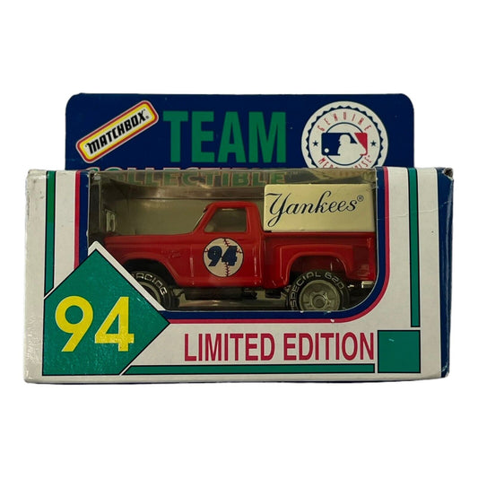1:64 Scale New York Yankees Team Collectible Diecast Truck 1994 Matchbox