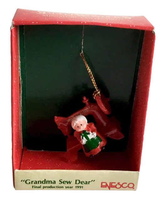 Enesco Small Wonders "Grandma Sew Dear" Vintage 1.25 Inch Miniature Christmas